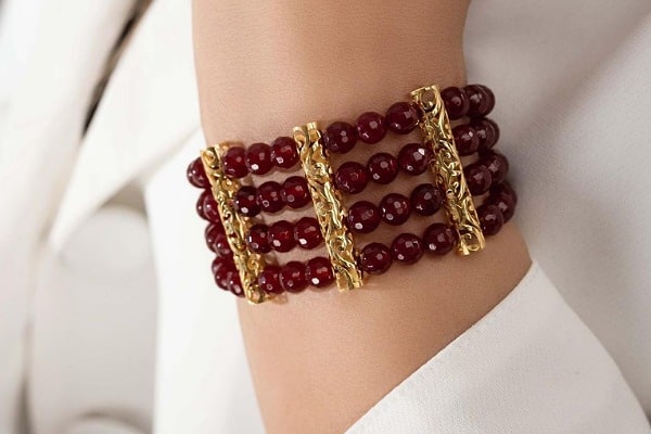 خرید و سفارش دستبند مروارید و آشنایی با مدل های دستبند طلا